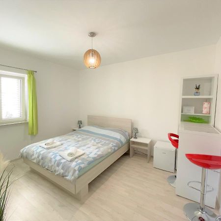 Modern Room Old Town - Задар Екстер'єр фото