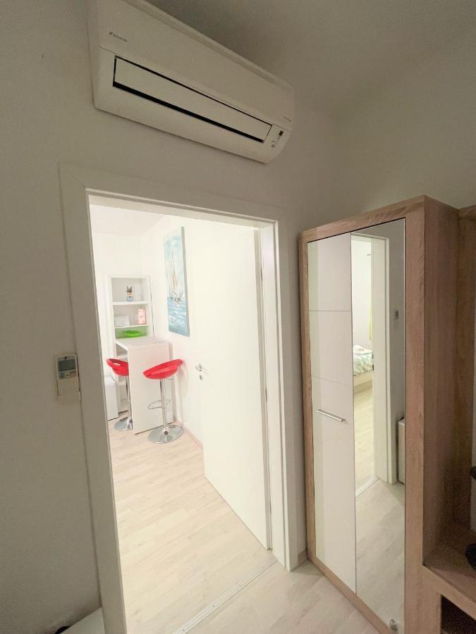 Modern Room Old Town - Задар Екстер'єр фото